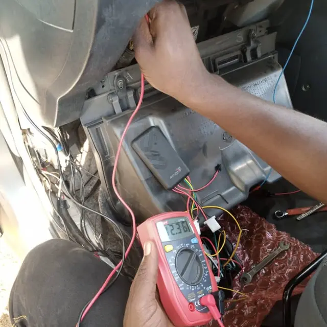 Pose et calibrage de balise GPS — Traçabilité GPS, Hekalu Group, Lubumbashi